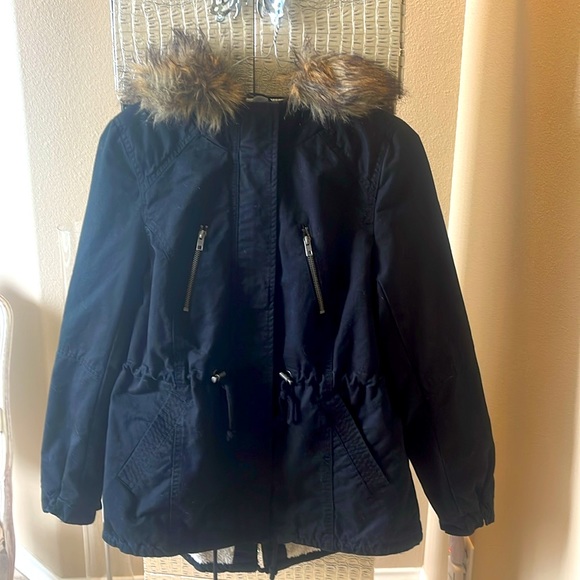 Womans Jacket - Picture 2 of 5